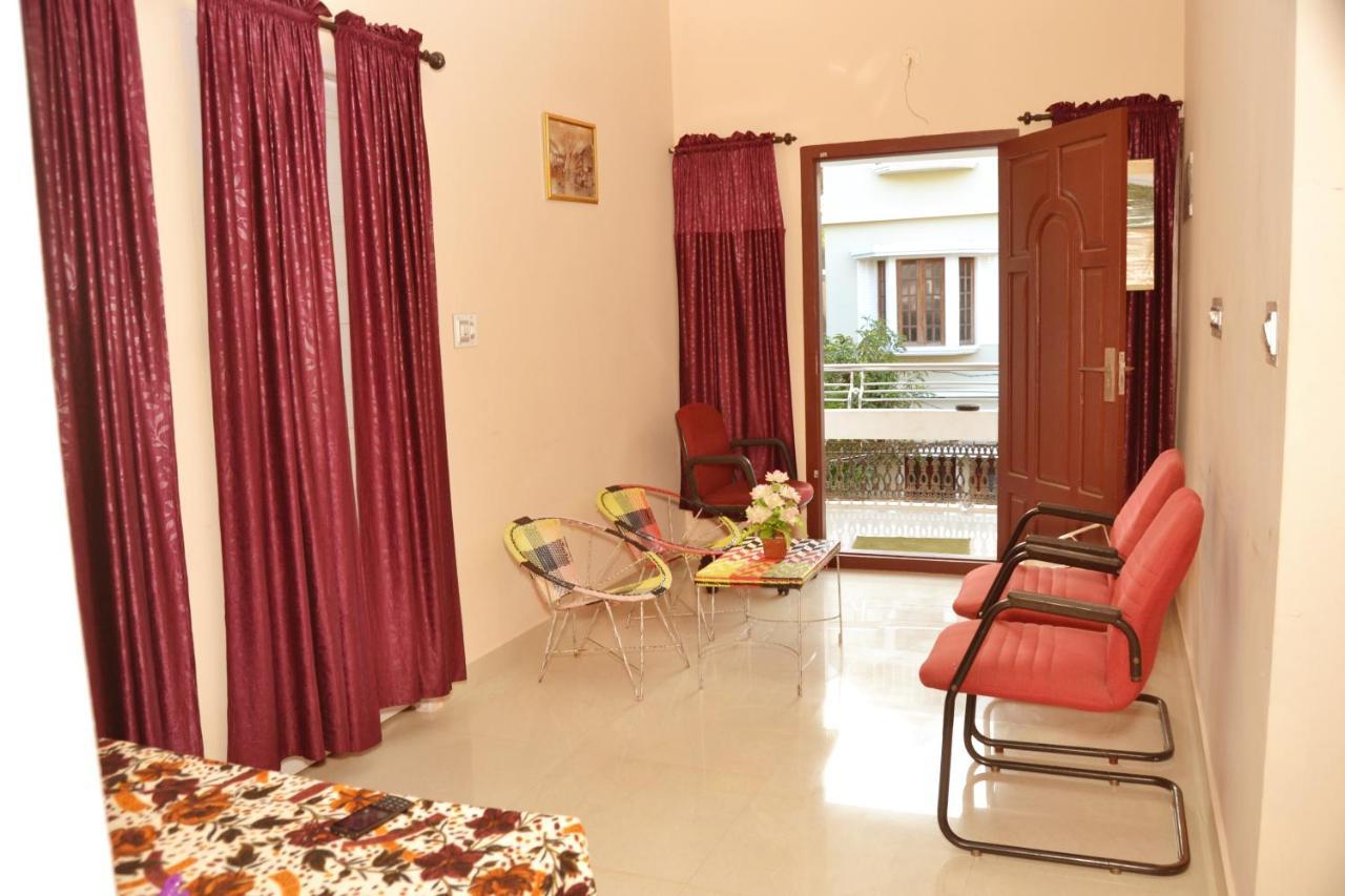 Sheeba'S Homestay Kochi Ngoại thất bức ảnh